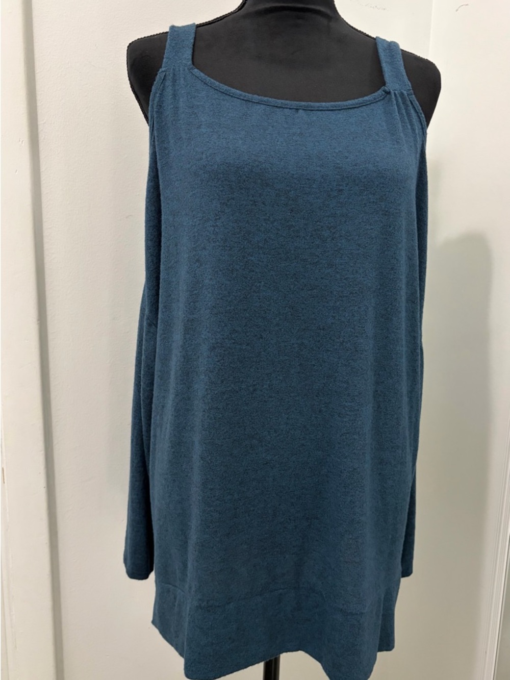 NWOT Blue Sleeveless Knit Tunic Top